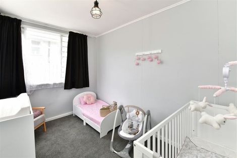 Photo of property in 36 Karaka Street, Helensville, 0800