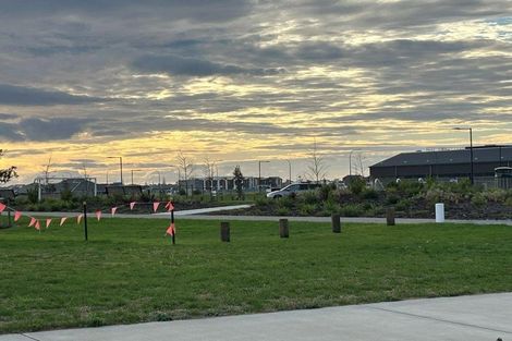 Photo of property in 4 Manhattan Crescent, Papamoa, 3118