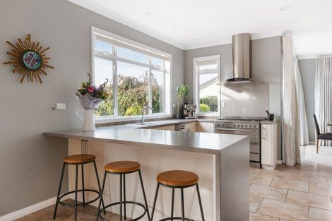 Photo of property in 18 Hansard Place, Bethlehem, Tauranga, 3110