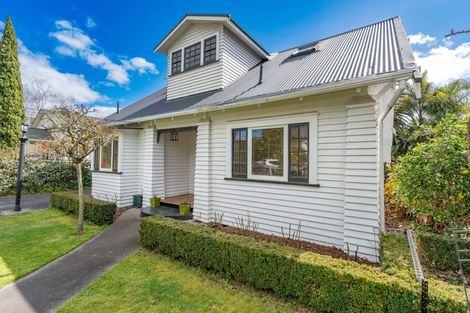 Photo of property in 8 Riro Street, Hamilton East, Hamilton, 3216