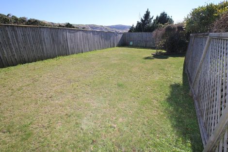 Photo of property in 21 Glen Alton Avenue, Paparangi, Wellington, 6037