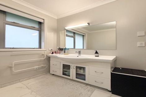Photo of property in 23 Redvale Rise, Redvale, Albany, 0794