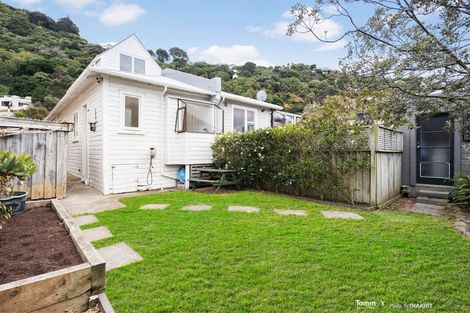 Photo of property in 183a Sutherland Road, Lyall Bay, Wellington, 6022