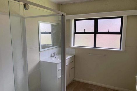 Photo of property in 61 Taikata Road, Te Atatu Peninsula, Auckland, 0610