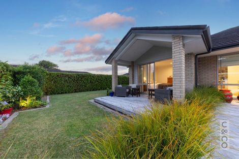 Photo of property in 3 Pohutukawa Parade, Riverhead, 0820