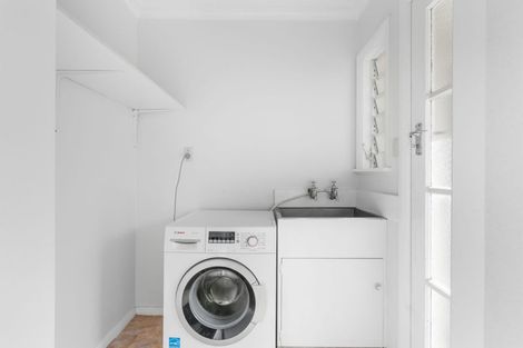 Photo of property in 27 Bledisloe Street, Levin, 5510