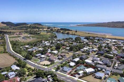 Photo of property in 65a Wainui Road, Raglan, 3225