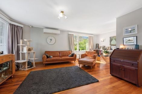 Photo of property in 45f1- Dowling Grove, Silverstream, Upper Hutt, 5019