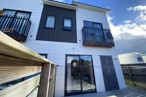 Photo of property in 4a Roby Street, Te Atatu Peninsula, Auckland, 0610