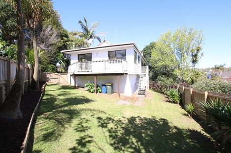 Photo of property in 13 Montclair Rise, Browns Bay, Auckland, 0630