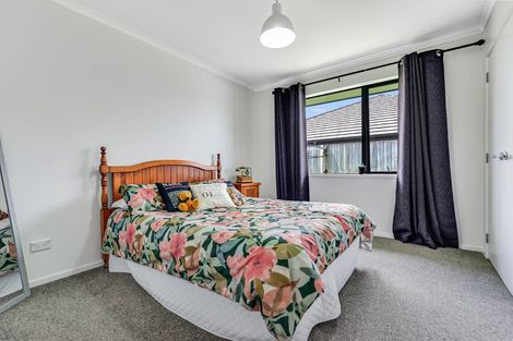 Photo of property in 8 Carlingford Rise, Dinsdale, Hamilton, 3204