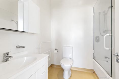 Photo of property in The Villas, 10/33u Hobson Street, Thorndon, Wellington, 6011