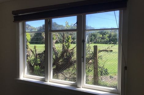 Photo of property in 39 Paritutu Road, Spotswood, New Plymouth, 4310