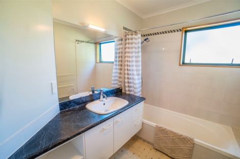 Photo of property in 28 Mansfield Drive, Kaiapoi, 7630