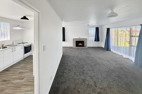 Photo of property in 2 Tenby Terrace, Flaxmere, Hastings, 4120