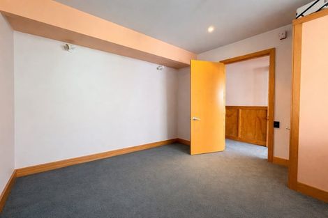 Photo of property in 227/6 Left Bank, Te Aro, Wellington, 6011