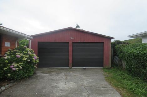 Photo of property in 20 Park Avenue, Waikanae, 5036