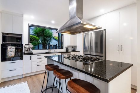 Photo of property in 8a Onepoto Road, Hauraki, Auckland, 0622
