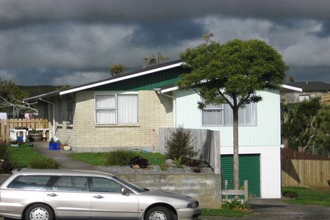 Photo of property in 9 Hood Place, Spotswood, New Plymouth, 4310