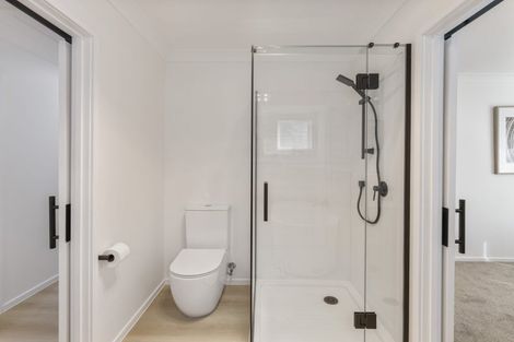 Photo of property in 5 Kasia Close, Massey, Auckland, 0614