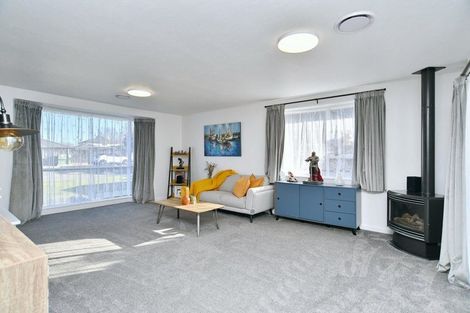 Photo of property in 274 West Belt, Rangiora, 7400