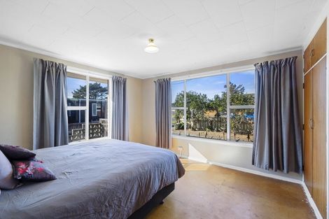 Photo of property in 11 Atkinson Street, Waitara, 4320