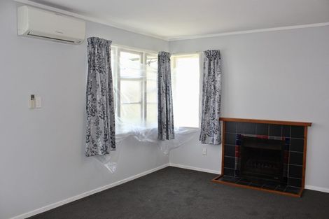 Photo of property in 211 Don Buck Road, Massey, Auckland, 0614