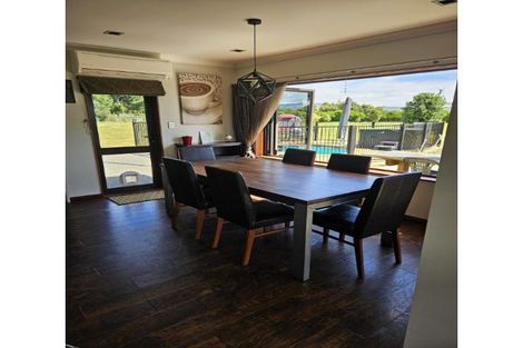 Photo of property in 94 Pohutukawa Drive, Levin, 5571