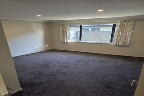 Photo of property in 6 Manganui Place, Te Awa, Napier, 4110