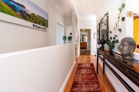 Photo of property in 30 Sugarloaf Road, Brooklyn, Wellington, 6021