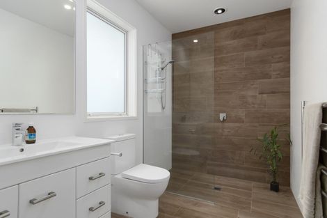 Photo of property in 77 Sandhurst Drive, Papamoa Beach, Papamoa, 3118