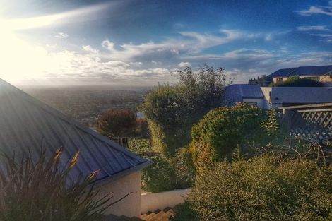 Photo of property in 33 Lookaway Place, Huntsbury, Christchurch, 8022