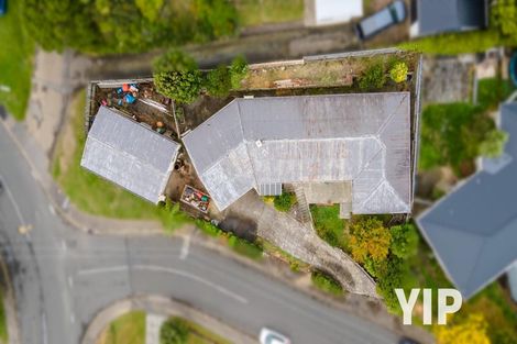 Photo of property in 1 Turville Crescent, Newlands, Wellington, 6037