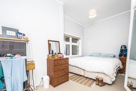 Photo of property in 58 Lincoln Avenue, Tawa, Wellington, 5028