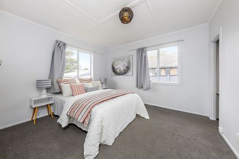 Photo of property in 18 Kayes Road, Pukekohe, 2120