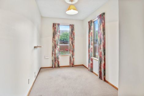 Photo of property in 87 Hawthornden Road, Avonhead, Christchurch, 8042