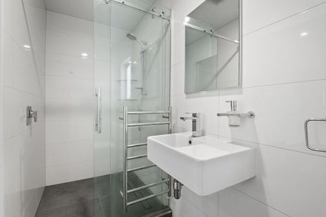 Photo of property in 34a Riserra Drive, Ranui, Auckland, 0612