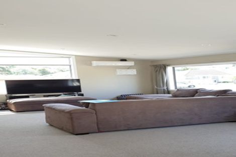 Photo of property in 113u1 Moorefield Road, Johnsonville, Wellington, 6037