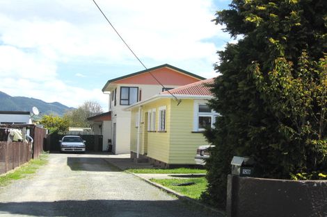 Photo of property in 12 Ranui Road, Stoke, Nelson, 7011