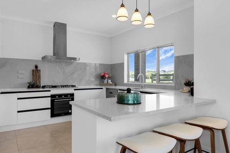 Photo of property in 9 Mclachlan Way, Pokeno, 2471