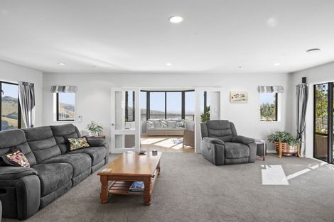 Photo of property in 18 Rockview Place, Mount Pleasant, Christchurch, 8081