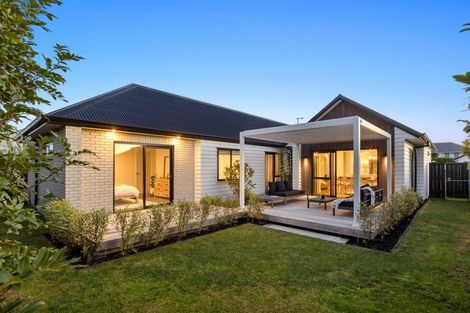 Photo of property in 3 Betsy Lane, Wainui, 0932