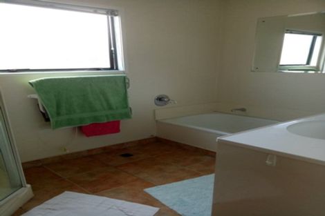 Photo of property in 15 Quebec Road, Milford, Auckland, 0620