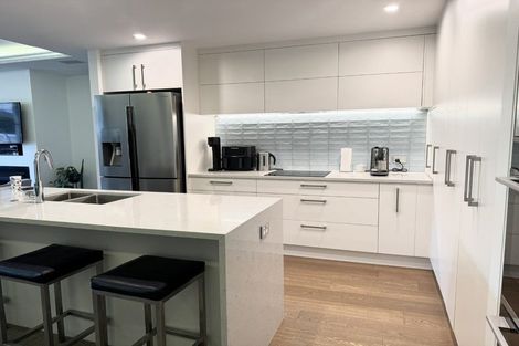 Photo of property in The Georgian, 1-14/8 Sidmouth Street, Mairangi Bay, Auckland, 0630