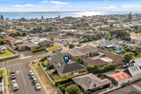Photo of property in 4/10 Ranch Road, Mount Maunganui, 3116