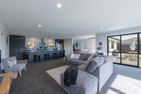 Photo of property in 4 Les Wakefield Road, Mapua, 7005
