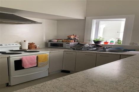 Photo of property in 82 Glenmore Street, Northland, Wellington, 6012