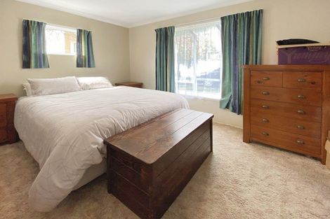 Photo of property in 9 Coromandel Court, Roslyn, Palmerston North, 4414