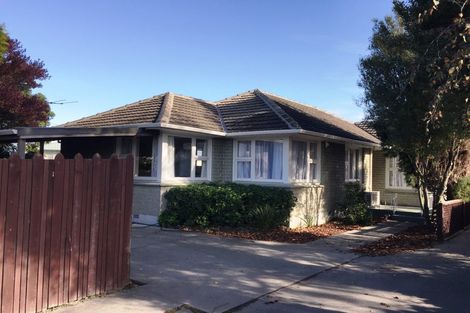 Photo of property in 2/211 Withells Road, Avonhead, Christchurch, 8042