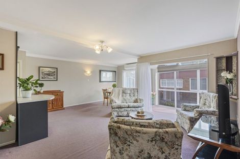 Photo of property in 3/422 Devon Street West, Lynmouth, New Plymouth, 4310